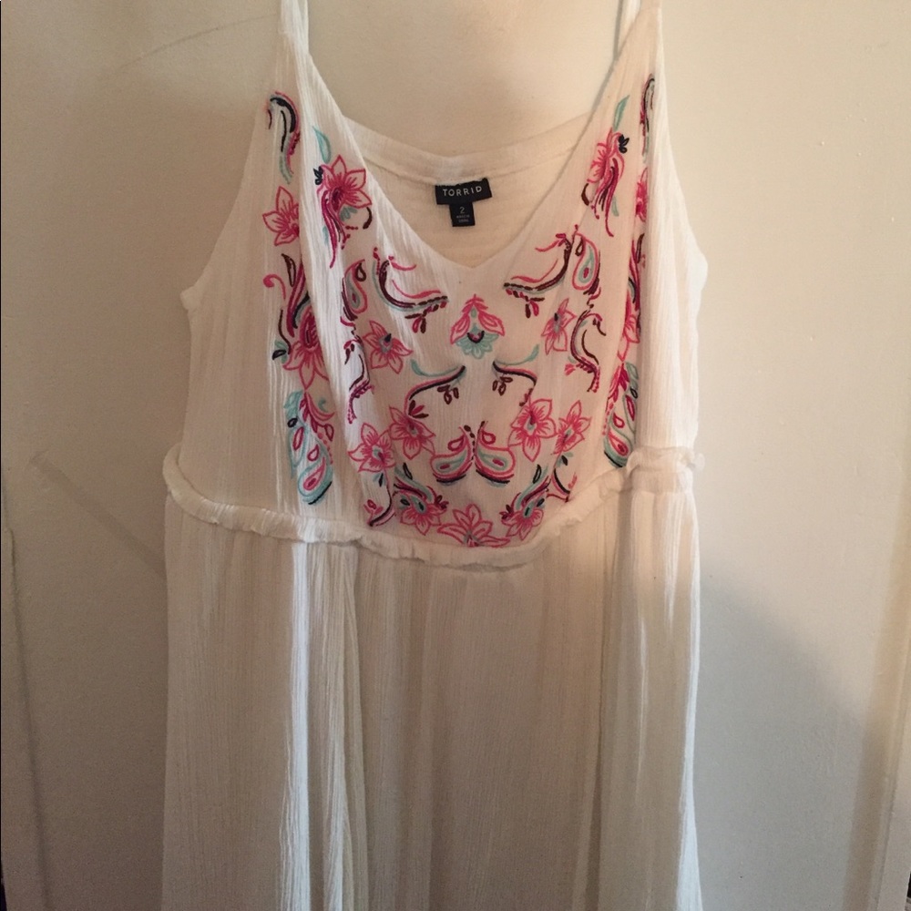 white torrid size 2 dress
